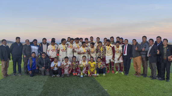 Tras imponerse por 8 goles a 7 en la tanda de penales frente al equipo del Strong Boys de Ácora, el Club Deportivo Universitario de la Universidad Nacional del Altiplano Puno se coronó campeón de la provincia de Puno; hecho que motiva al cuadro crema a buscar ser campeón de la etapa regional, para lo cual ya vienen trabajando con la incorporación de nuevas figuras del balompié puneño y a nivel nacional.