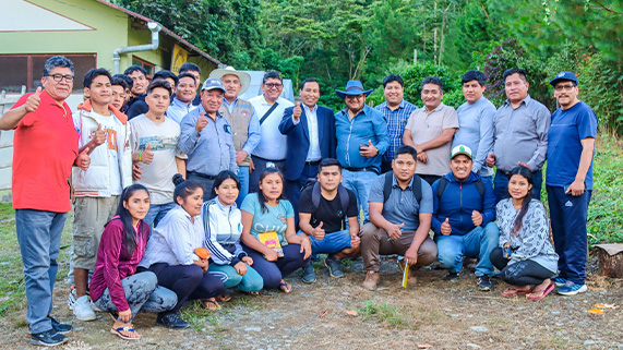 Con el firme propósito de fortalecer la investigación científica y promover el desarrollo sostenible en la provincia de Sandia y la región Puno, las principales autoridades de la Universidad Nacional del Altiplano de Puno realizaron una visita institucional al Centro Experimental Tambopata, ubicado en el distrito de San Juan del Oro, provincia de Sandia.