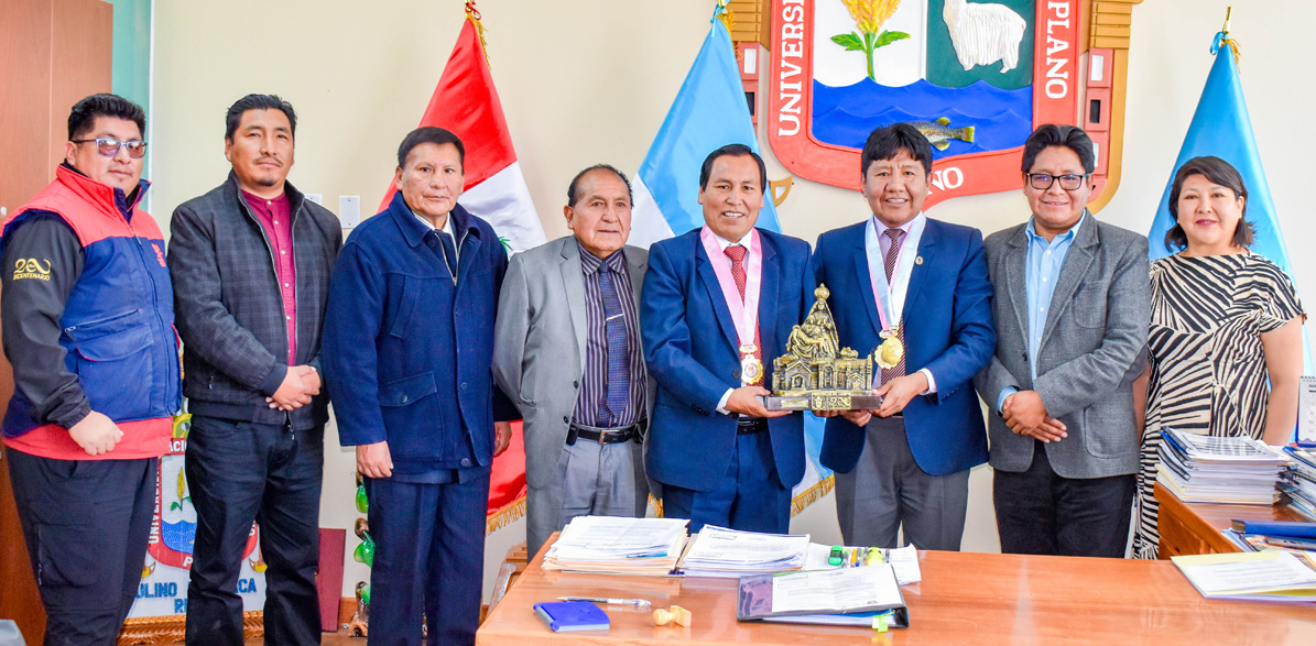 Establecer una relación de cooperación interinstitucional para aunar esfuerzos e impulsar el desarrollo de actividades en materia de investigación, académico científico, transferencia de conocimientos y capacitación son parte de los objetivos que detalla el Convenio Marco de Cooperación Interinstitucional entre la Universidad Nacional del Altiplano de Puno y la Municipalidad Provincial de Lampa, acuerdo firmado por los titulares de ambas entidades.