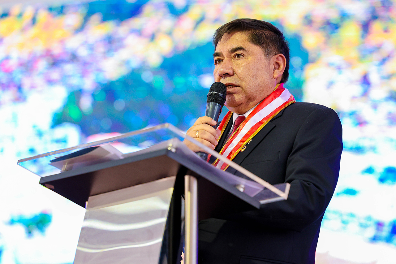 Presentación Dr. Dante Atilio Salas Ávila